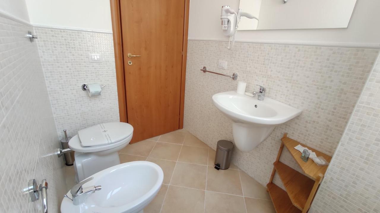 Nell'Azzurro Hotel Cagliari Kültér fotó