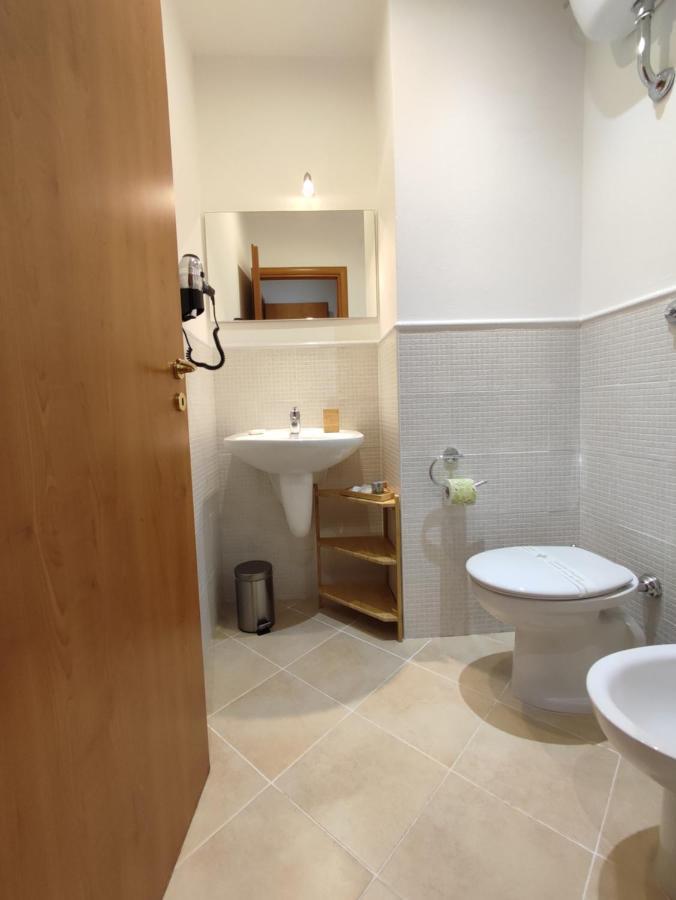 Nell'Azzurro Hotel Cagliari Kültér fotó