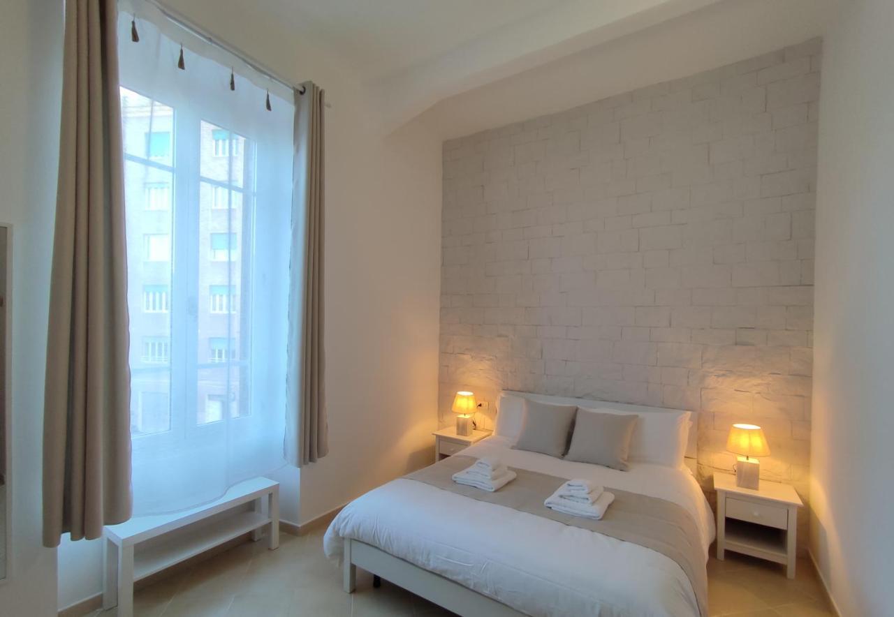 Nell'Azzurro Hotel Cagliari Kültér fotó