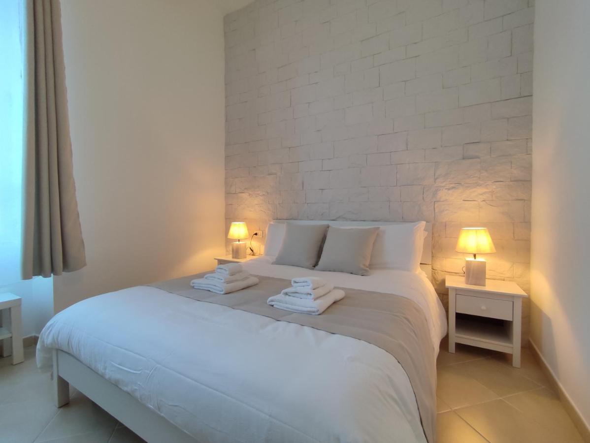 Nell'Azzurro Hotel Cagliari Kültér fotó